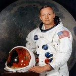 220px-Neil_Armstrong_pose