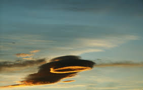 Lenticular cloud 4